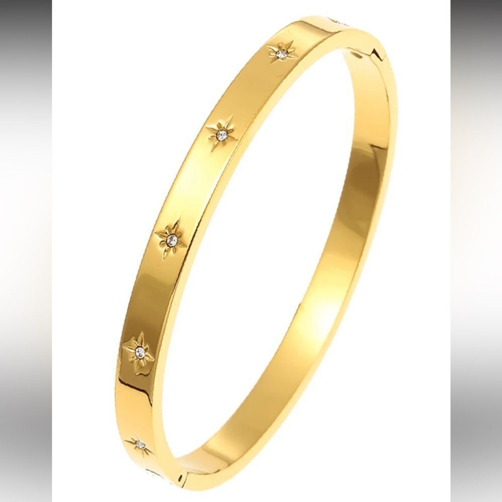 Gold star bracelet A986